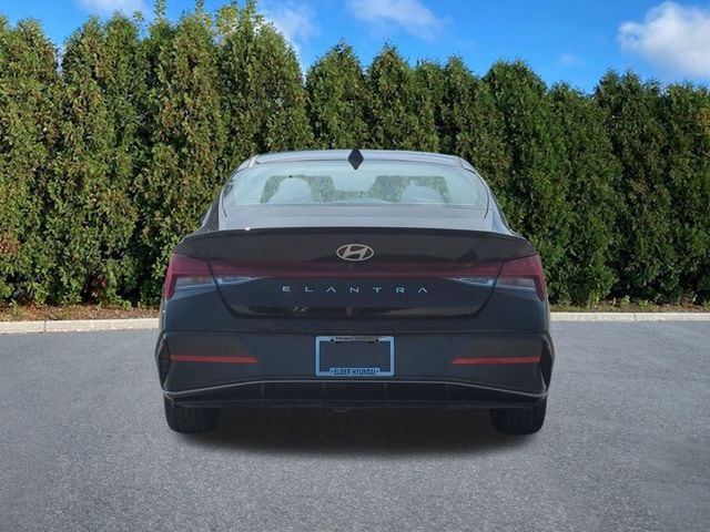 2026 Hyundai Elantra SEL - Photo 5