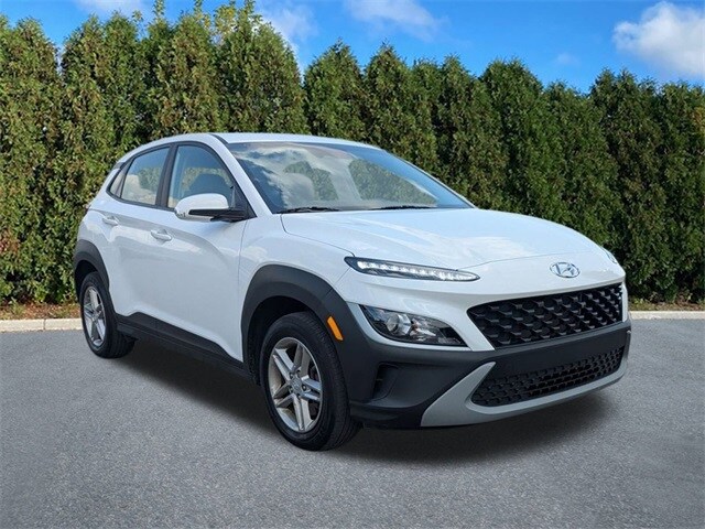 2023 Hyundai Kona SE photo 3