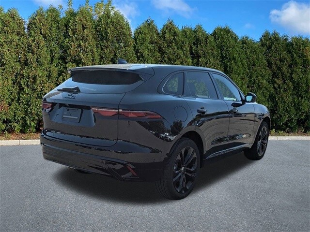 2025 Jaguar F-PACE P250 R-Dynamic S photo 4