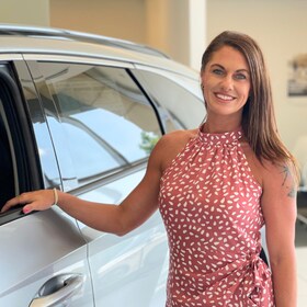 Staff member Samantha Bagley from ID_8fe6296ec616