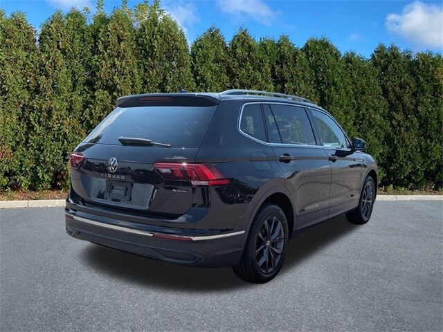 2022 Volkswagen Tiguan SE photo 4