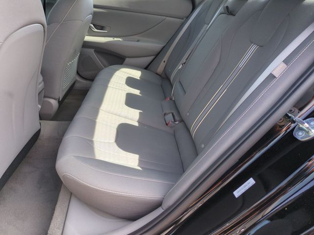 2026 Hyundai Elantra SEL - Photo 15