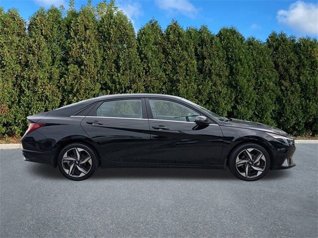 2023 Hyundai Elantra Limited photo 4