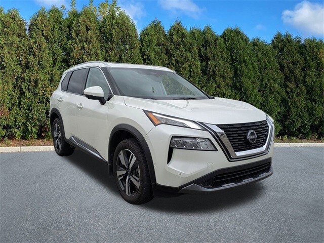 2023 Nissan Rogue SL photo 3