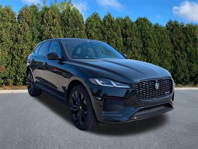 2025 Jaguar F-PACE P250 R-Dynamic S photo 3