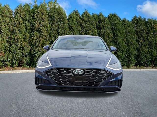 2022 Hyundai Sonata Limited photo 2