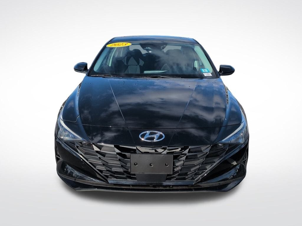 Used 2023 Hyundai Elantra SEL Sedan