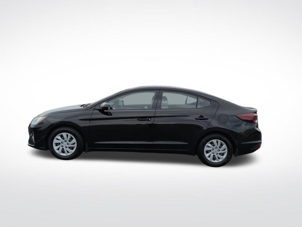 Used 2020 Hyundai Elantra SE Sedan