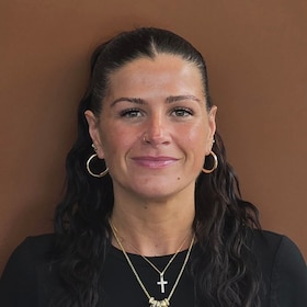 Staff member Jessica Welch from ID_b59574e5e36c