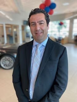 Staff member ROY KHAYAT from ID_28286e4b30eb