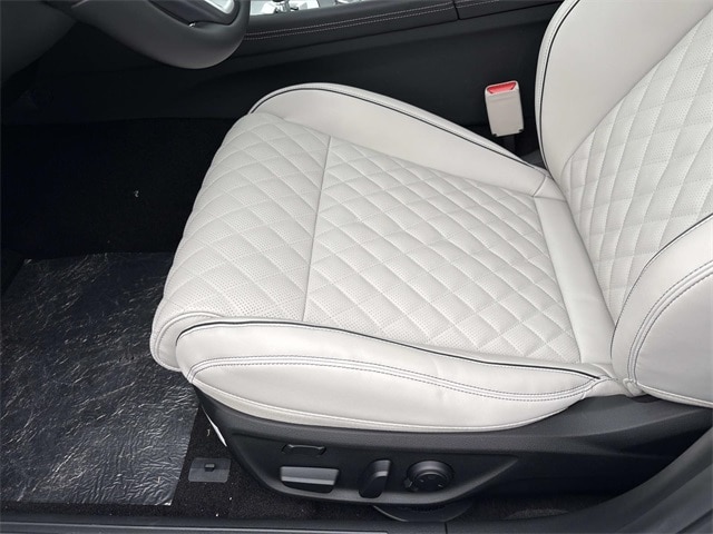 2025 GENESIS G70 Sport Advanced - Photo 24