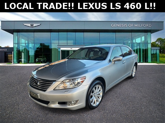 2010 Lexus LS L's photo