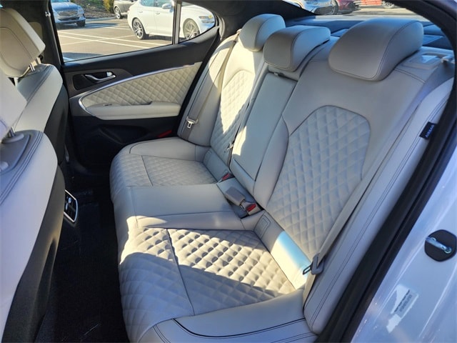2025 GENESIS G70 Sport Advanced - Photo 11