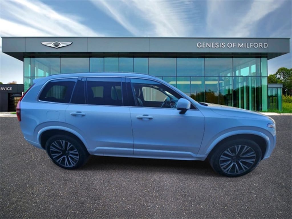 Used 2022 Volvo XC90 T6 AWD Momentum 7 Seater SUV