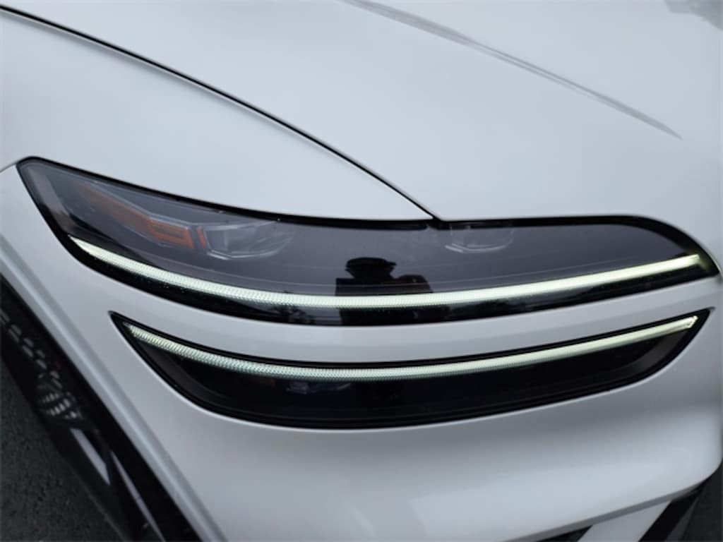Certified 2025 Genesis GV70 SUV