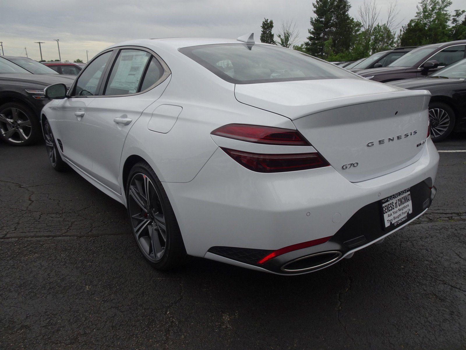 2025 Genesis G70 3.3T Sport Prestige photo 4