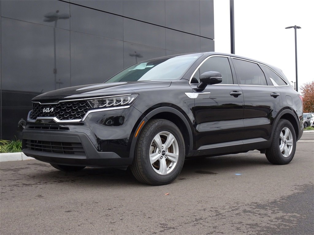 Used 2023 Kia Sorento LX SUV