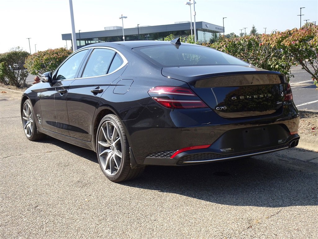 2022 Genesis G70 2.0T Prestige photo 4
