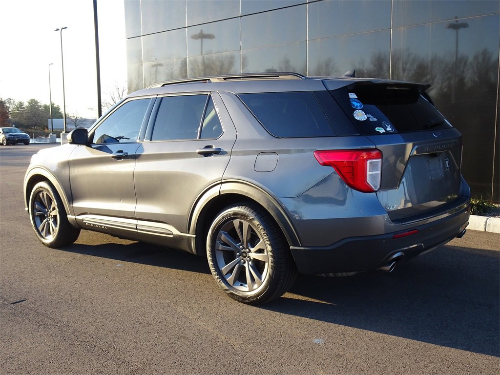 2021 Ford Explorer XLT photo 2