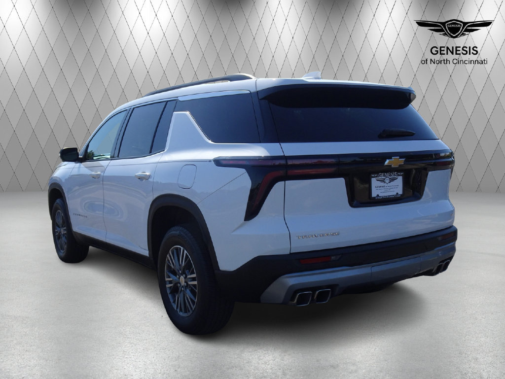 Used 2024 Chevrolet Traverse LT SUV