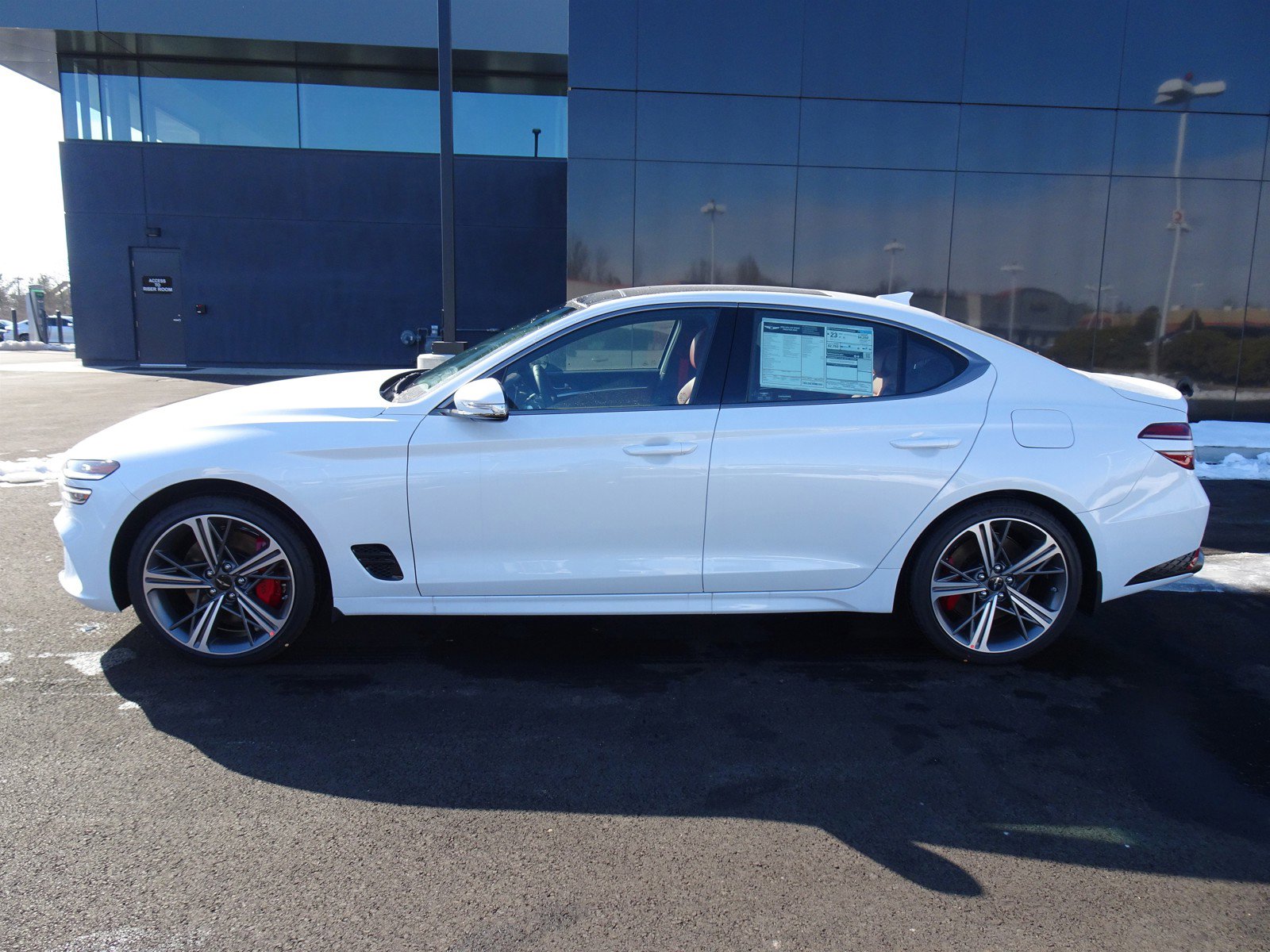 2025 Genesis G70 2.5T Sport Prestige photo 2