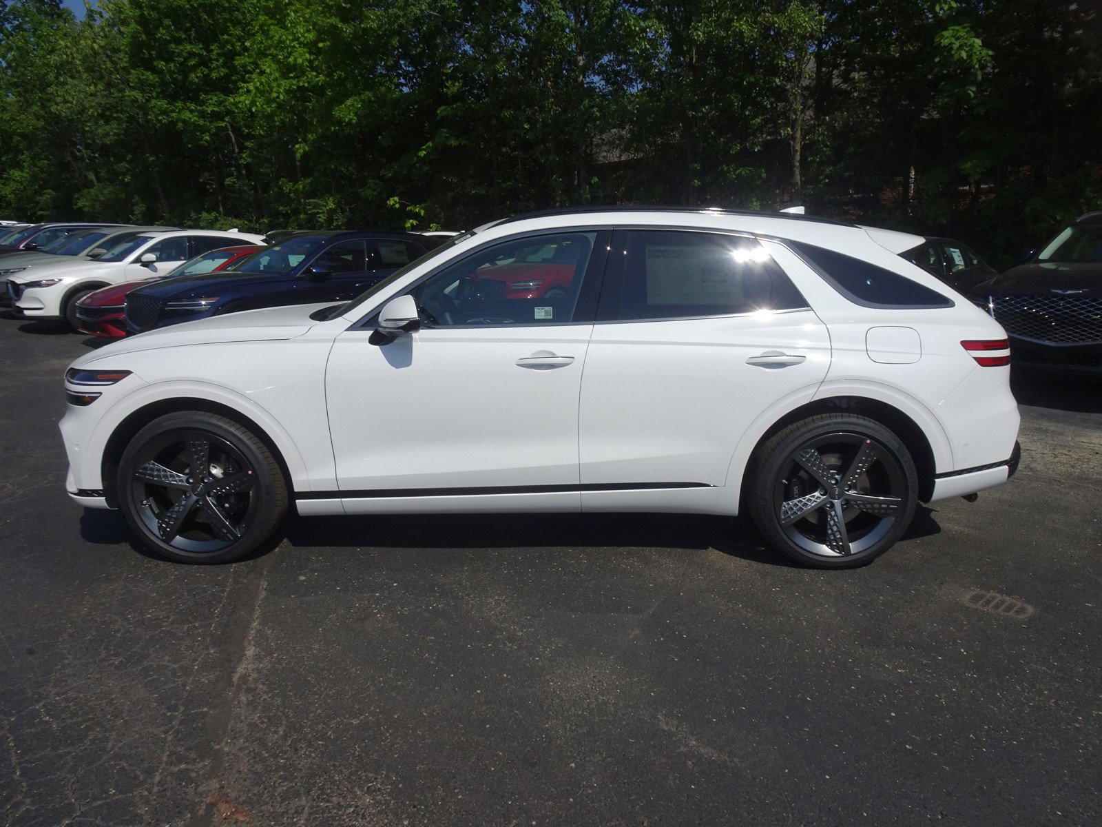 2025 Genesis GV70 2.5T Sport Prestige photo 2