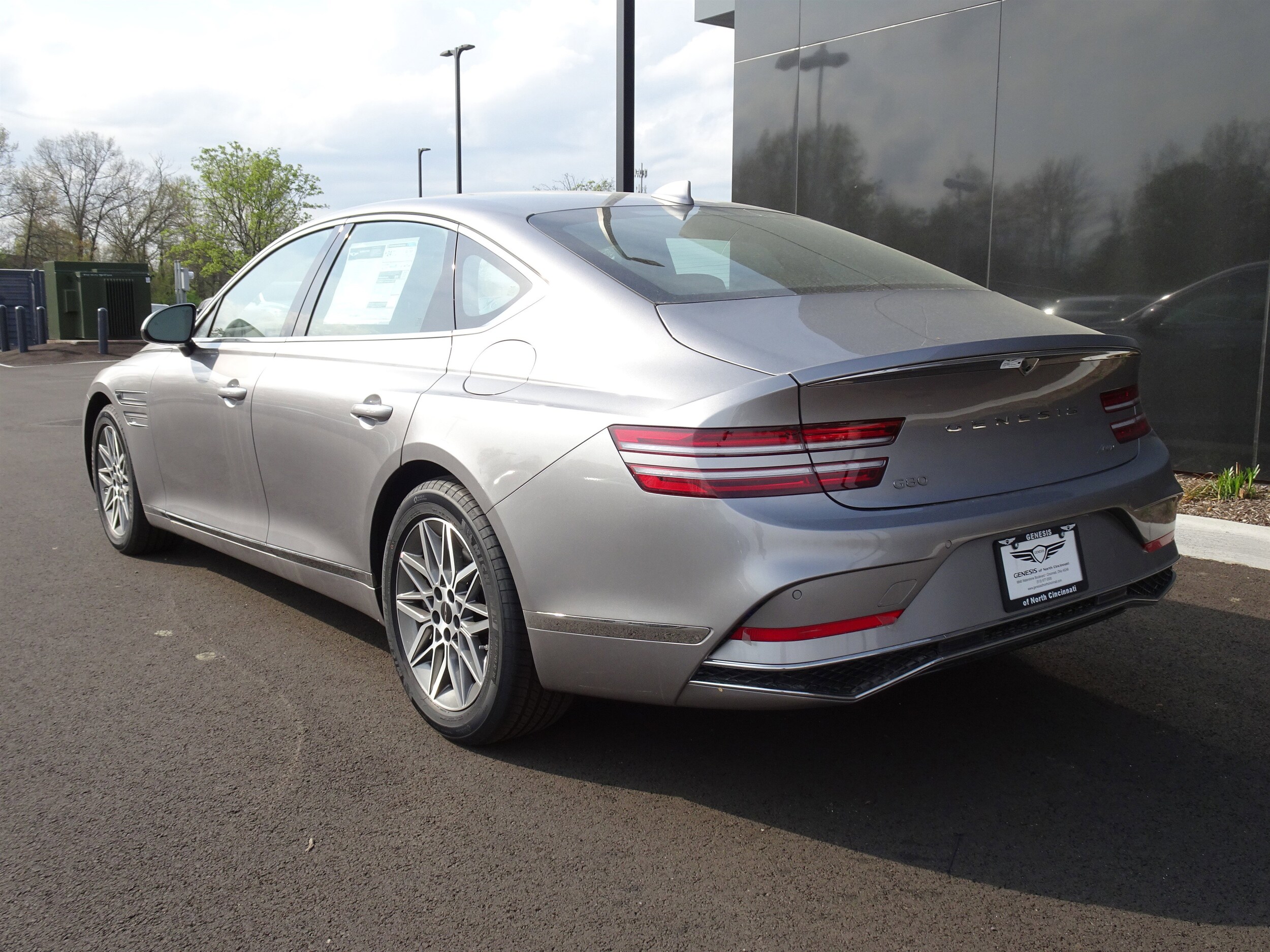 2025 Genesis G80 2.5T AWD photo 3