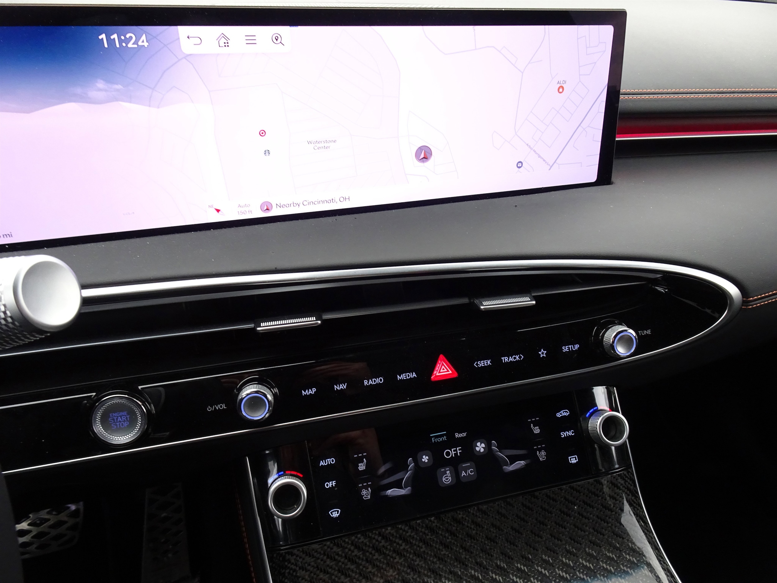 2026 GENESIS GV70 Sport Prestige - Photo 15