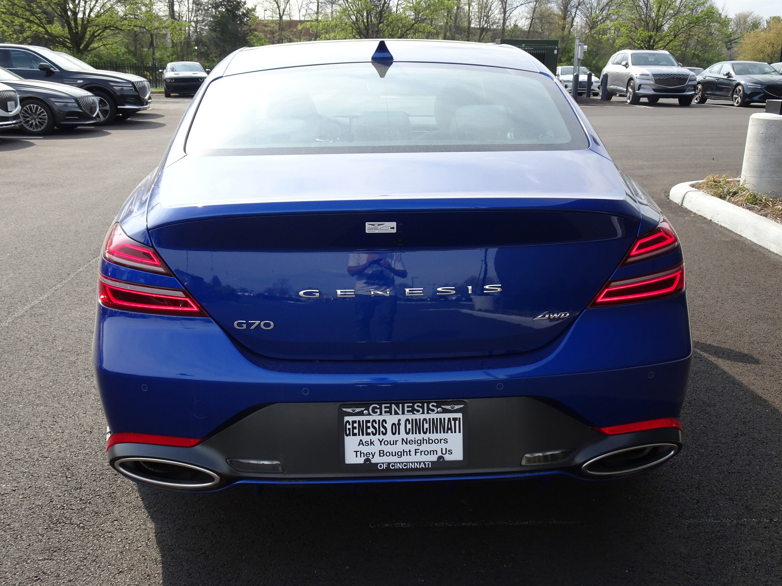 2025 Genesis G70 2.5T Sport Prestige photo 4