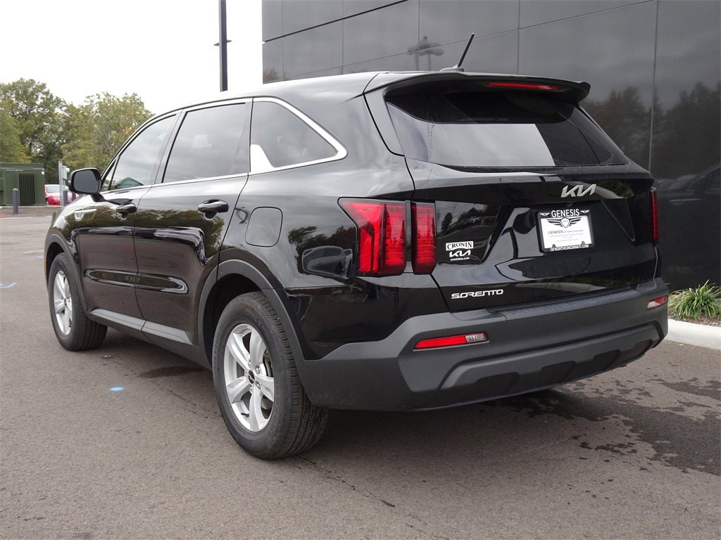 Used 2023 Kia Sorento LX SUV