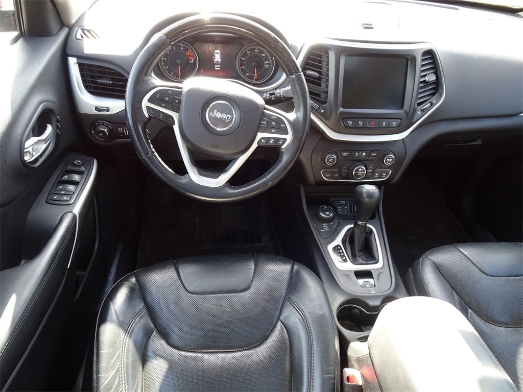 Used 2016 Jeep Cherokee Overland 4x4 SUV