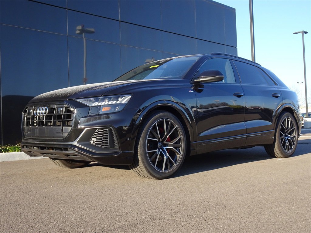 2020 Audi Q8 55 Prestige photo 2