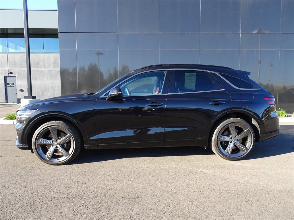 2023 Genesis GV70 2.5T Sport Prestige photo 3