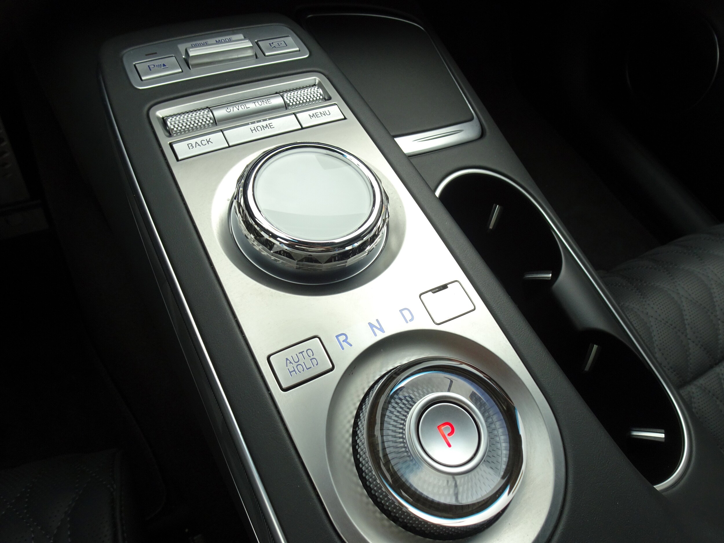 2025 GENESIS GV70 Sport - Photo 16