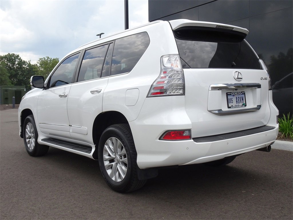 2018 Lexus GX 460 photo 3