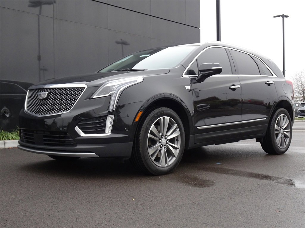 2022 Cadillac XT5 Premium Luxury photo 2