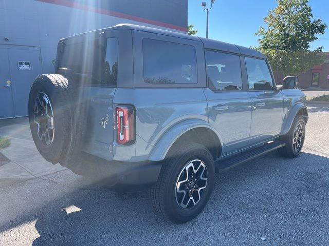 2022 Ford Bronco Outer Banks photo 3