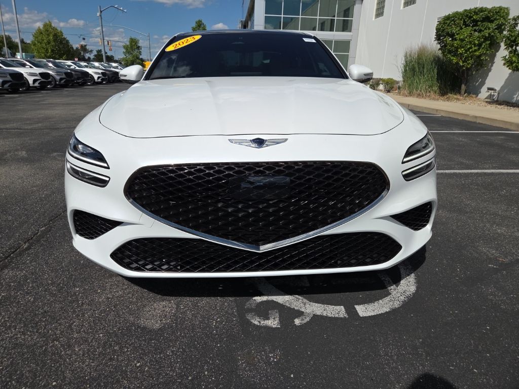2023 Genesis G70 2.0T Sport Prestige photo 3
