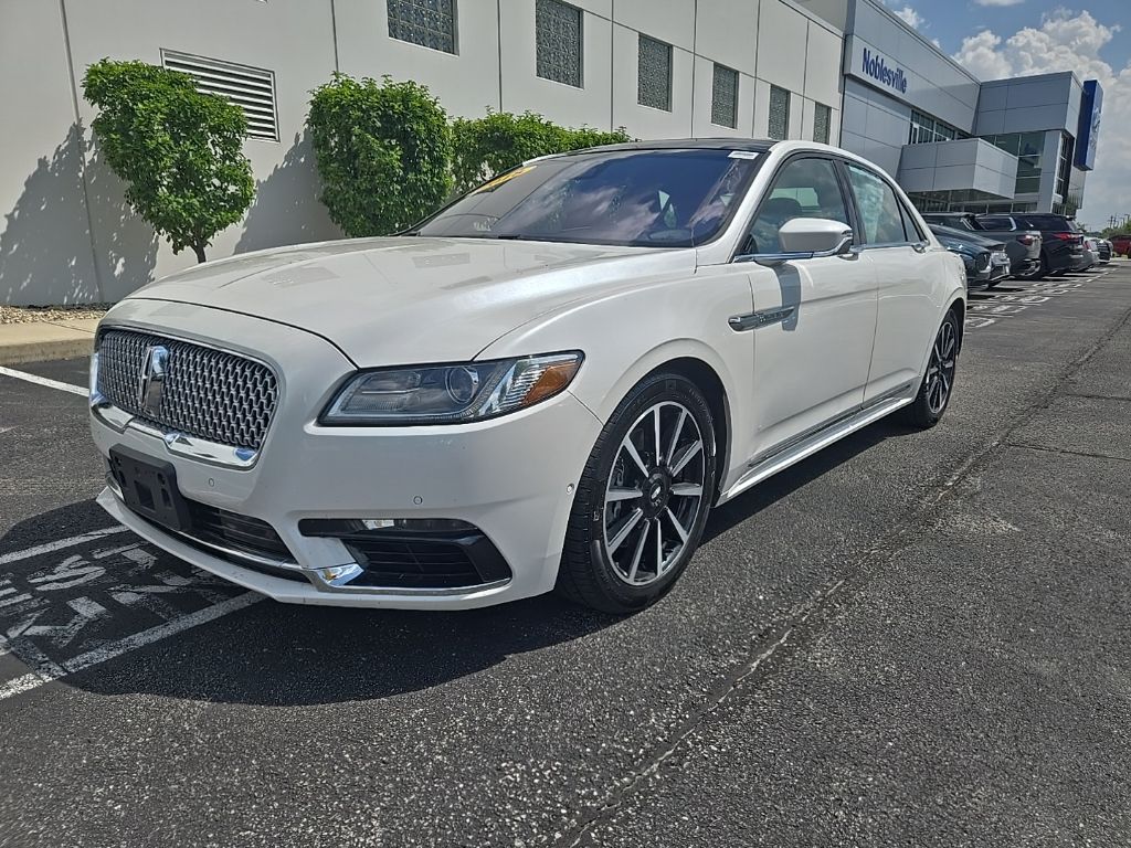 2018 Lincoln Continental Reserve photo 2