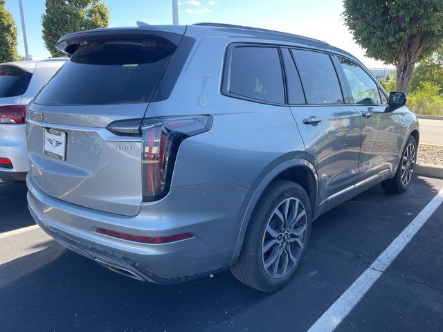 2023 Cadillac XT6 Sport photo 3