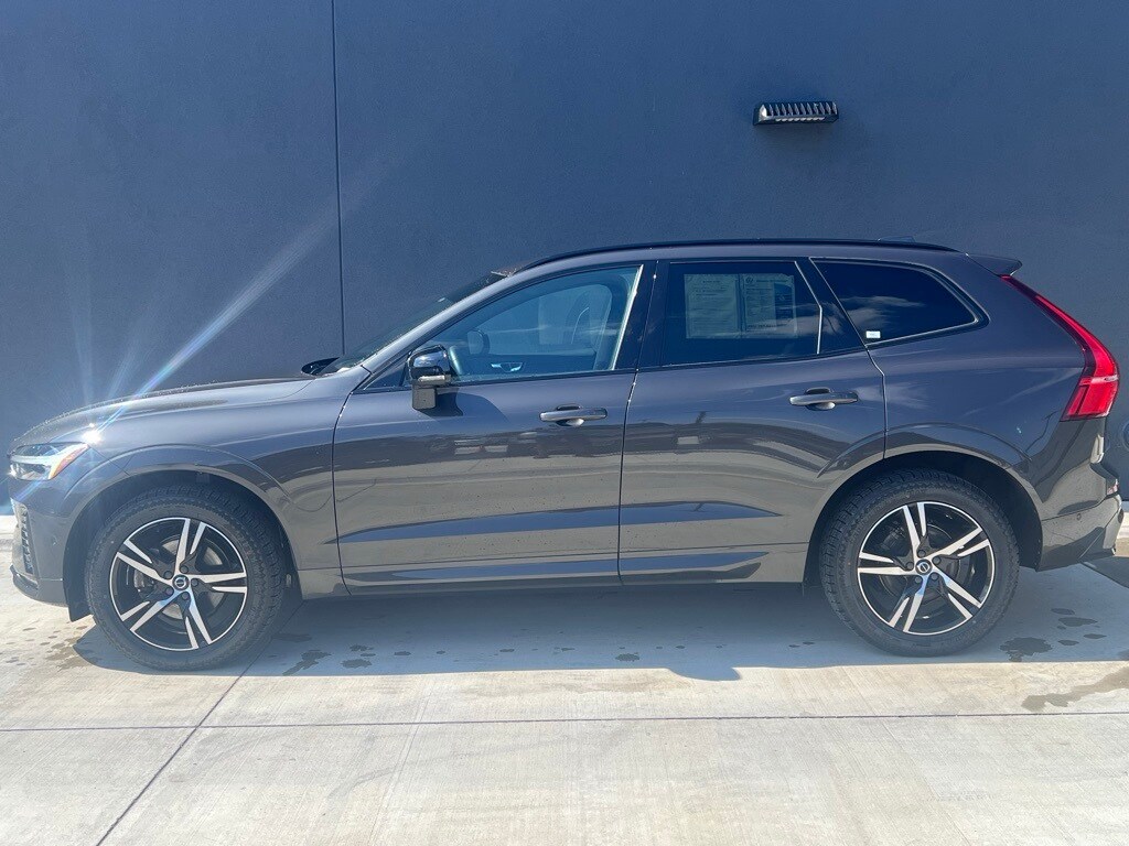 Used 2022 Volvo XC60 B5 AWD R-Design SUV