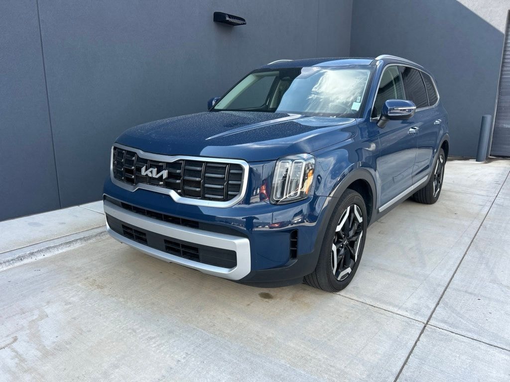 Used 2025 Kia Telluride S SUV