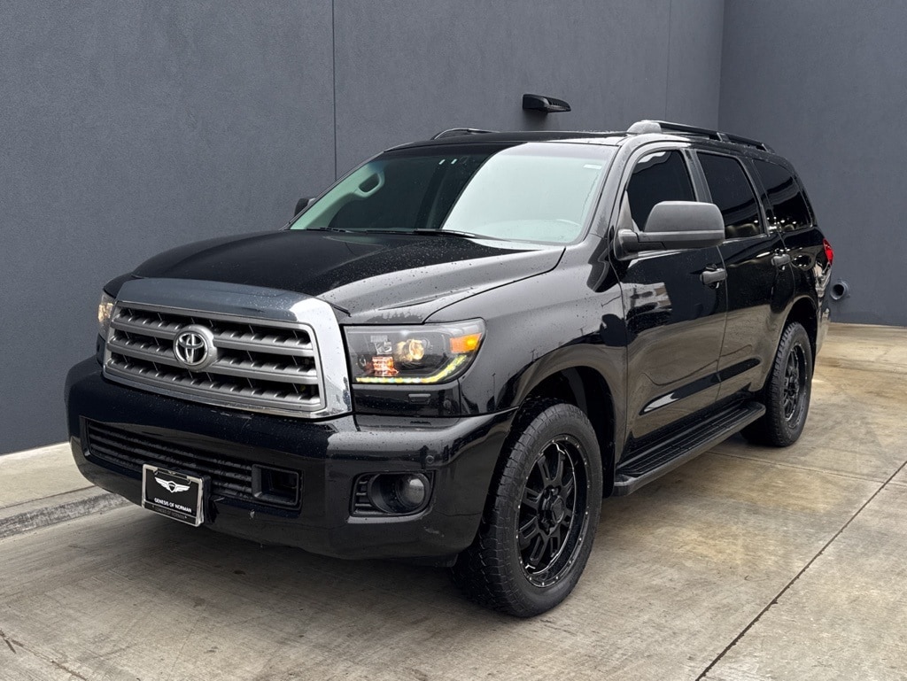 2010 Toyota Sequoia Platinum's photo