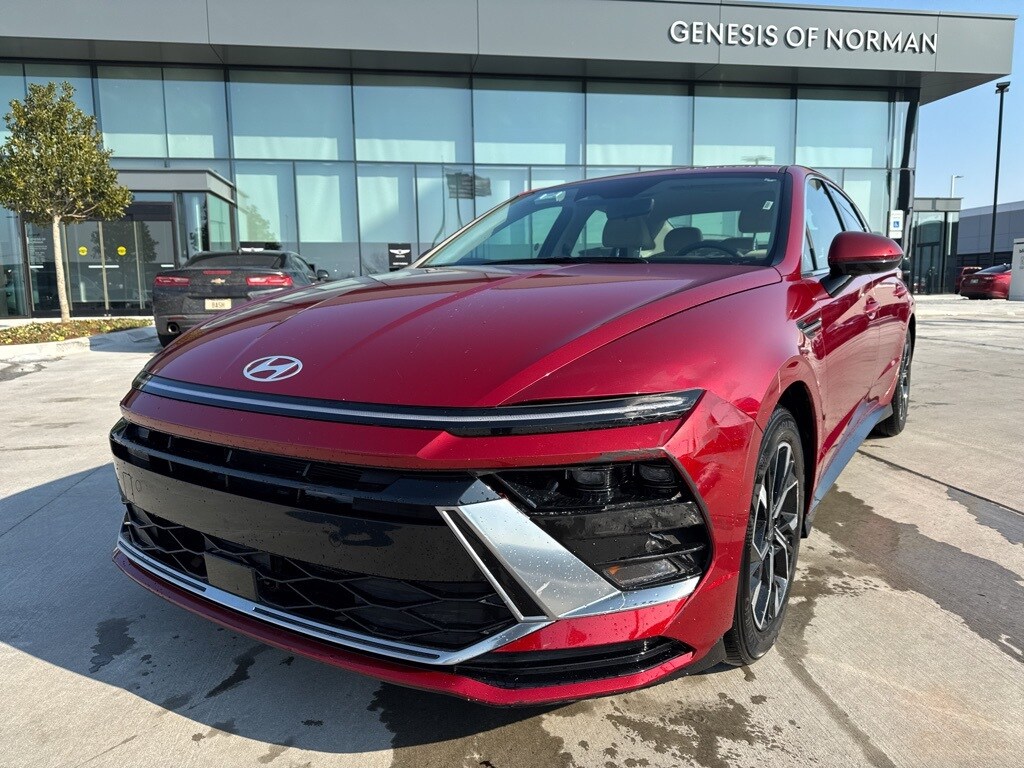 Used 2025 Hyundai Sonata SEL Sedan