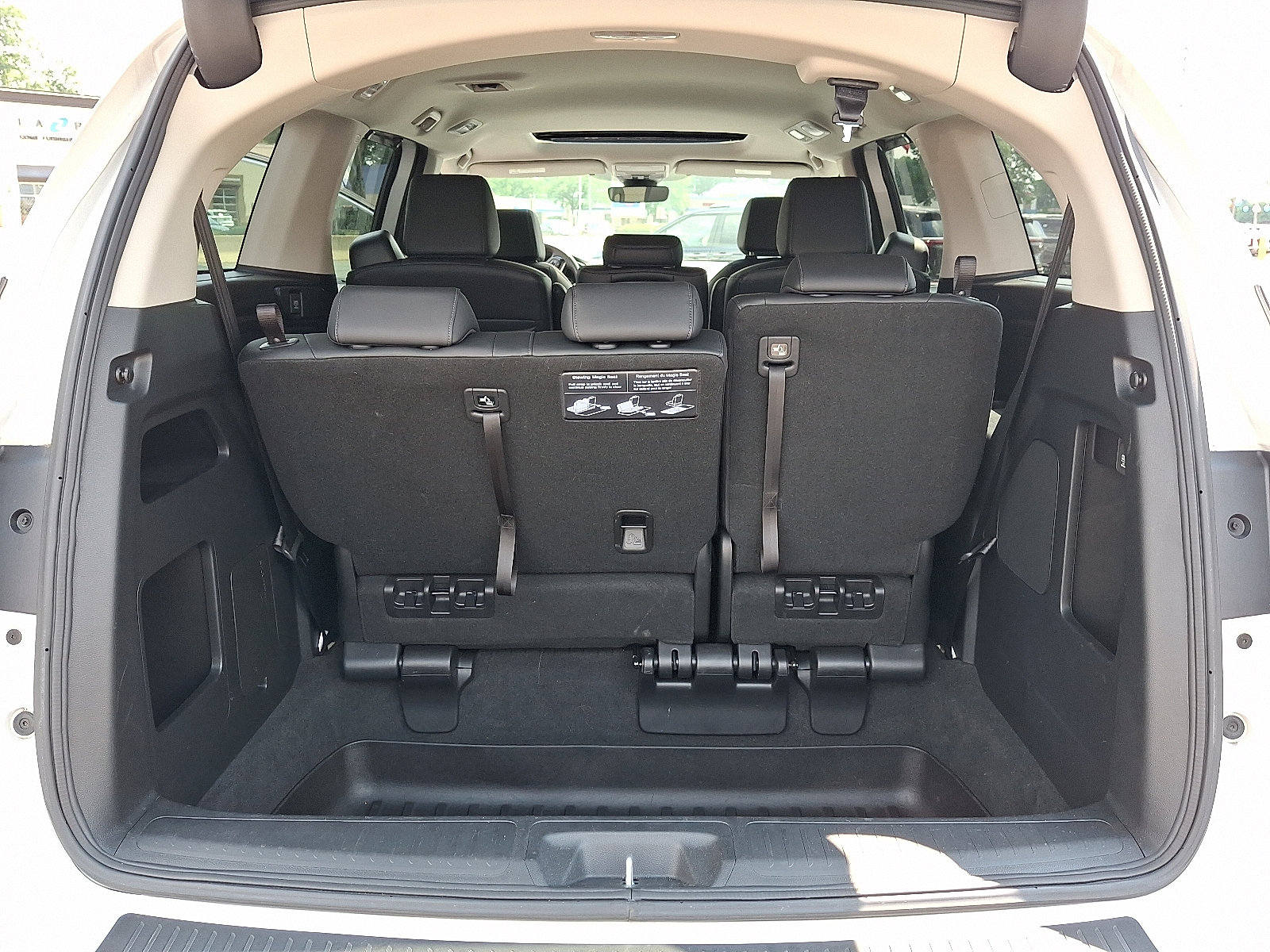 2025 Honda Odyssey EX-L - Photo 28