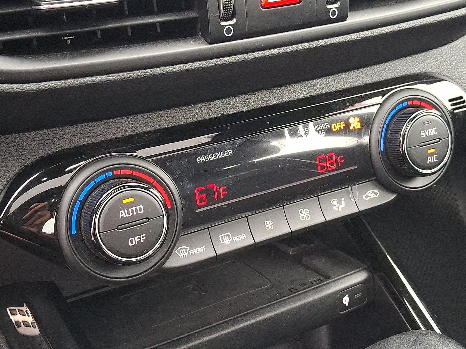 2023 Kia Forte GT-Line - Photo 16