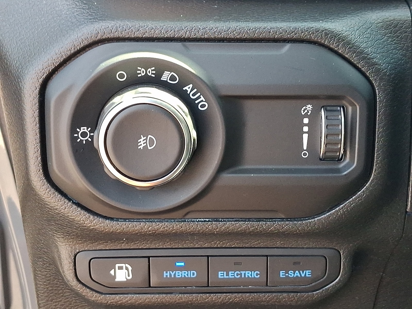 2023 Jeep Wrangler 4xe Willys 4XE - Photo 25