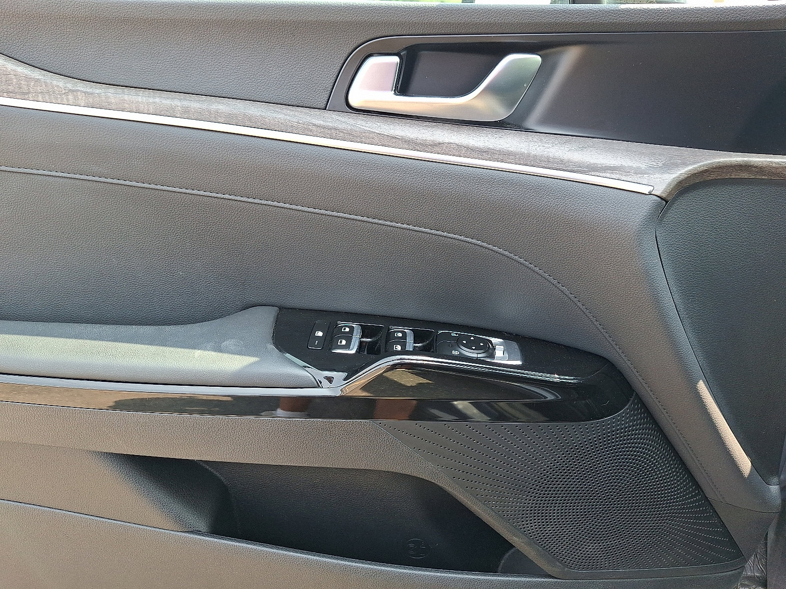 2022 Kia K5 EX - Photo 12