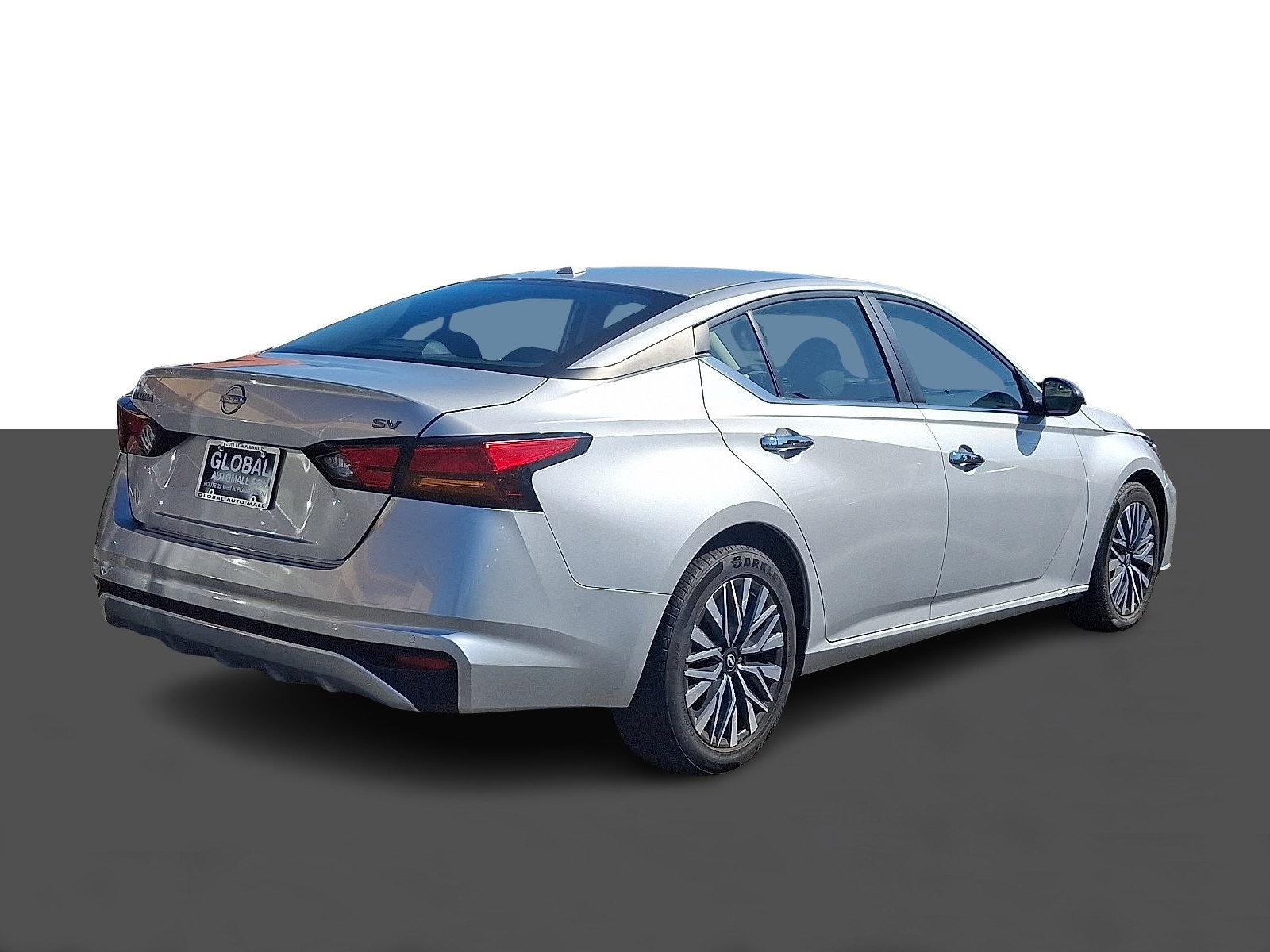 2024 Nissan Altima SV - Photo 7