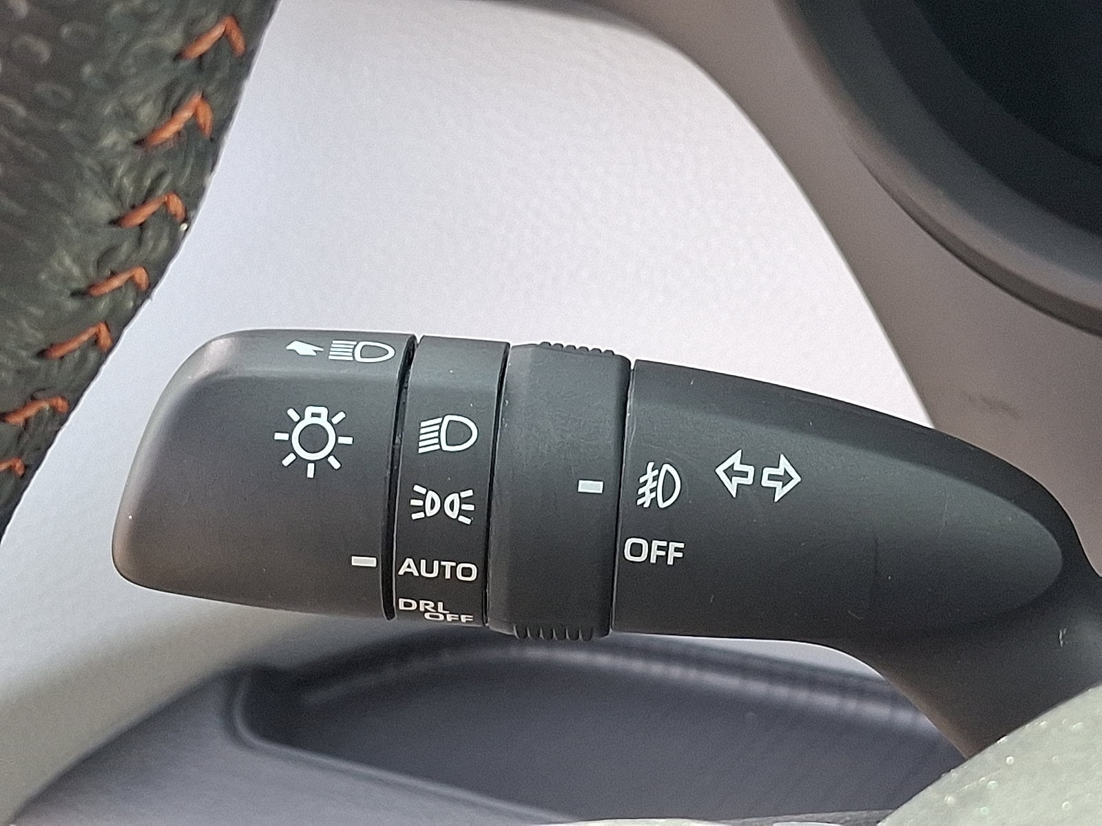 2024 Toyota Sienna XSE - Photo 25